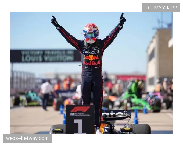 车手总冠军争夺呈三足鼎立之势 迈凯伦内斗或为维斯塔潘创造机会