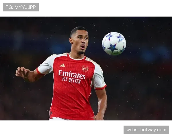 阿森纳本怀特漏人致失球,加布里埃尔造点但防线整体性不足 阿森纳本怀特漏人致失球,加布里埃尔造点但防线整体性不足